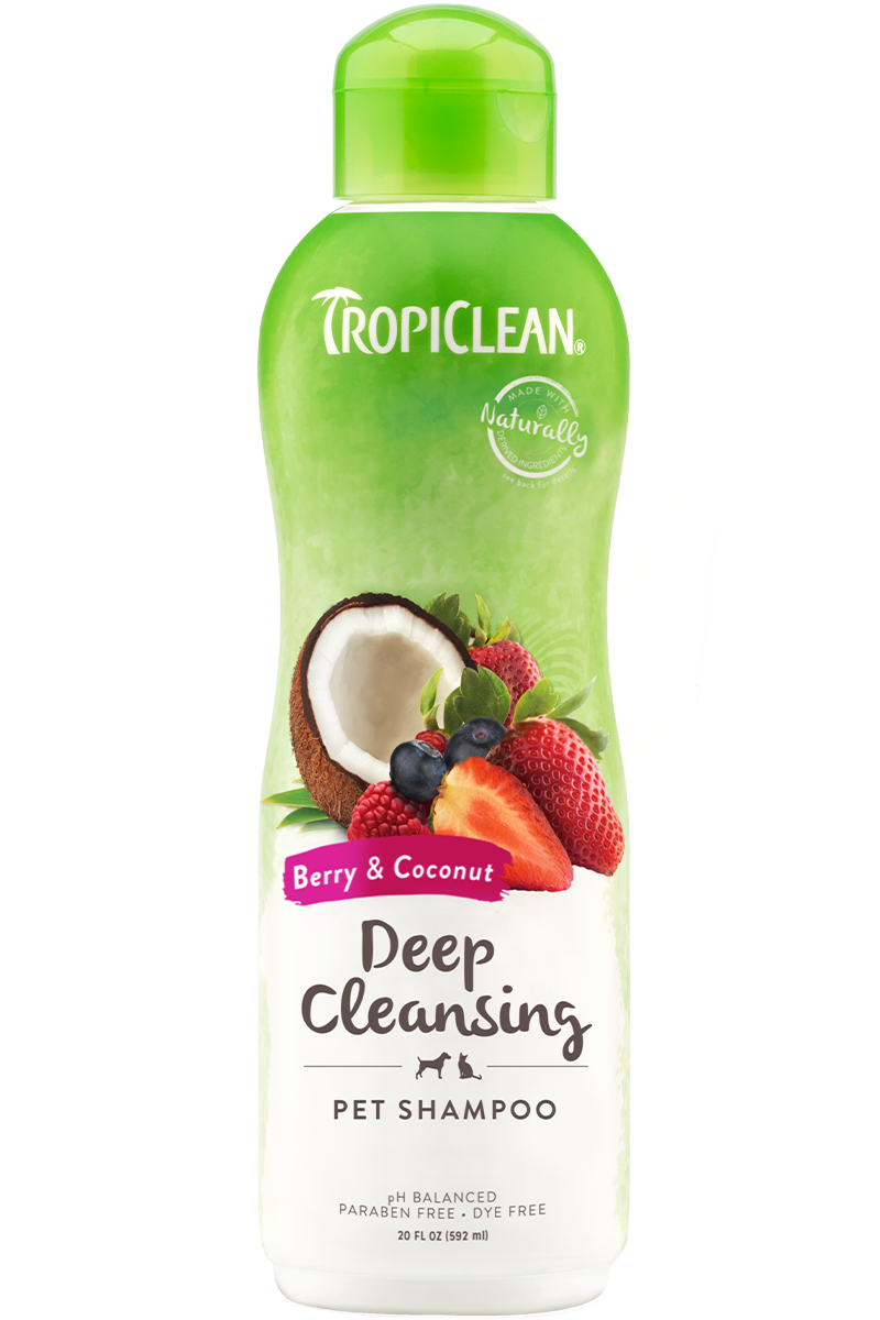 Tropiclean Deodorizing Spray Berry Breeze Freshening 8 oz