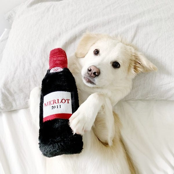 ZippyPaws Happy Hour Crusherz Red Wine Plush Dog Toy - Mr Mochas Pet Supplies